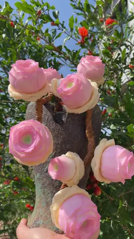 Hoa hồng chill chill 🌹 Nhẹ nhàng thôi… cũng đủ làm ngày đẹp hơn 🍃 #hoahong #chillchill #xanhgarden #hoagia #hoadep