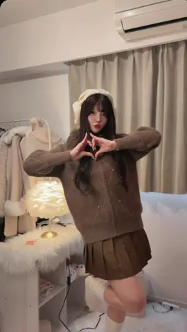 クリスマスケーキってもう予約しないと可愛いのないかな⁉️ケンタッキーも予約しなきゃ、、、(   -˘ ̫ -˘)🍖♡♡♡