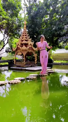 #မြင်ပါများပီးချစ်ကျွမ်းဝင်အောင်လို့😘😍 #😍😘ရောက်ပါ္😊Tiktok 