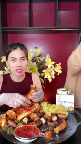 Hậu trường mukbang lòng mỡ bò #mukbang #yenchuyenke #ancungtiktok #hautruongmukbang 