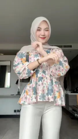 kok bisa cantik bgt sihh baju ini, mauu motif yg lain jugaa😫🪷🌸🌷 #flowers #bunga #blouse #inspiration #tiktokshop 