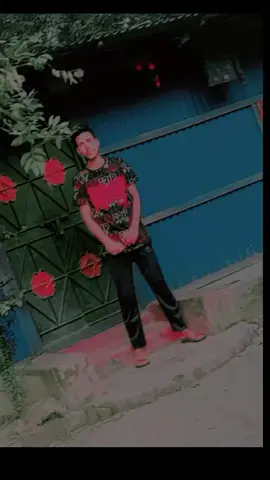 একবার করে দেকলাম পারি কিনা,,সামনে নিউ কিছু আসতে চলেছে মাই ডান্স,ভিডিও ,,আপনি যখন ৩ টাকার মানুষকে ৬ টাকার দাম দিবেন, তখন সে আপনার  সাথে ৯ টাকা ভাব নিবে...সীতাকুণ্ড চট্টগ্রাম 🥰👍👍🇧🇩