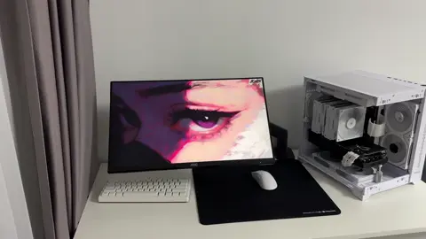 Camera: iPhone 14 pro 👻 #techtok #wallpapers #pcgaming #СетапГеймера #setup