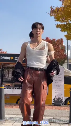 🍀抒🦊正面版也來一下🫳 cr.X- ddorin_1120 #junseo #준서 #WEi #KIMJUNSEO #ALD1    