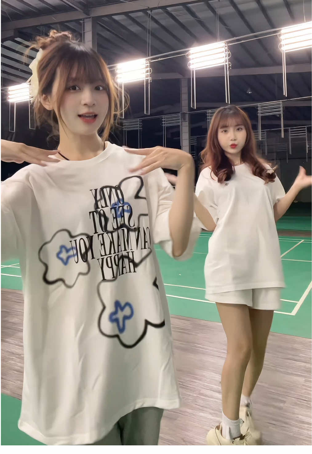 打羽球前的熱身#阿欸唉嗯 #九逃 @九逃🪨 