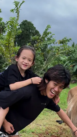 Mahal na mahal kita Dong pero bakit naman sa lahat ng ike-crave mo nak si Taraboo pa 🙈 hahahaahah #hellomgamahalko☺️ #yourstrulynezxoxo #nanaynez🌺🤎 #krmelahome #ongfam 