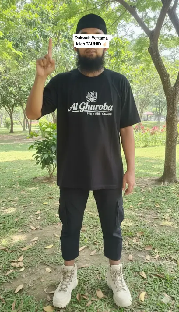 Syaikh Rabi bin Hadi Al-Madkhali hafidzhahullah mengatakan: فلم نجد نبيا ابتدأ دعوته بالتصوف، وآخر بالفلسفة والكلام، وآخرين بالسياسة، بل وجدناهم يسلكون منهجا، واحدا، واهتمامهم واحد، بتوحيد الله أولا والدرجة الأولى “Maka, tidak akan kita temukan seorang Nabi pun yang mengawali dakwahnya dengan tasawuf dan yang lainnya dengan filsafat dan ilmu kalam, ataupun politik. Bahkan kita mendapati seluruh Nabi, mereka berada pada manhaj yang satu dan fokus perhatian utama mereka juga hanya satu, yakni Tauhidullah sebagai dakwah yang pertama diserukan dan sebagai satu keutamaan