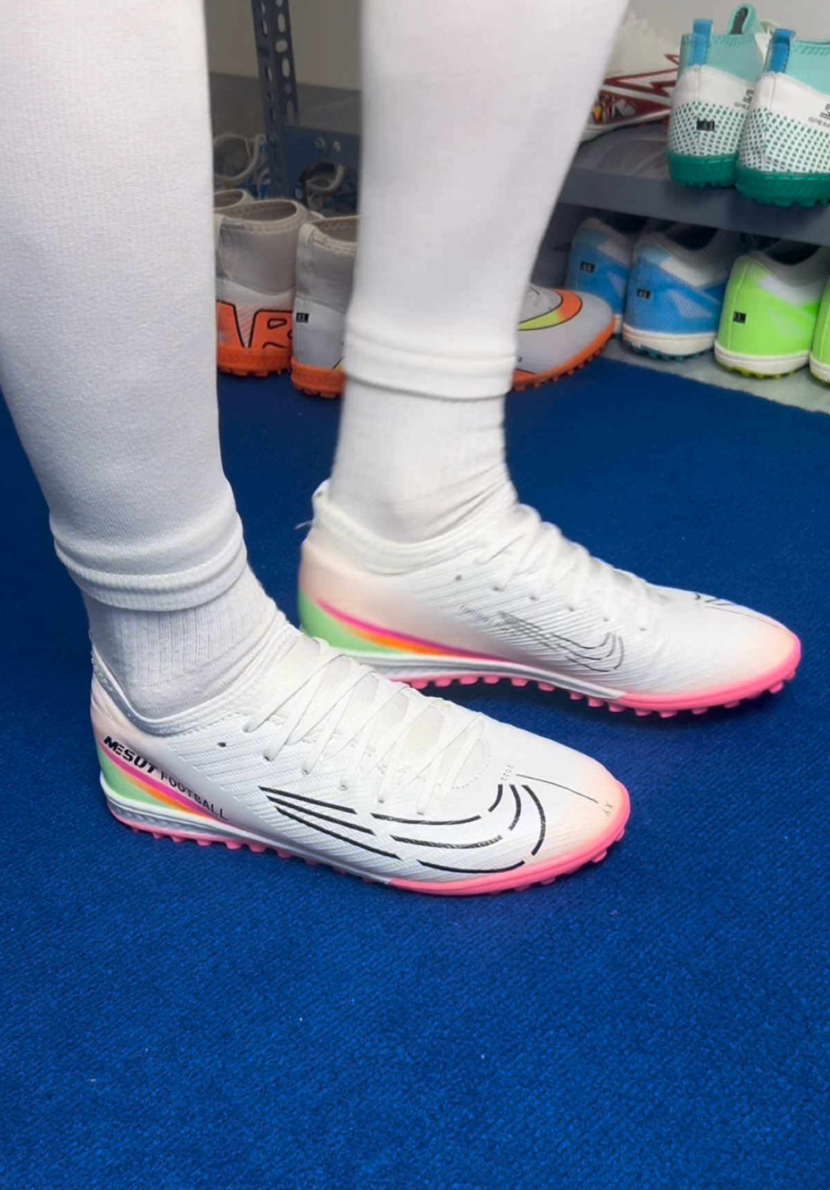 Lên chân giày đá banh Vapor 16 Pro. #brosport #football #reviewgiaydabong #reviewgiaydabanh #giaybongda #giaydabong #vapor16 