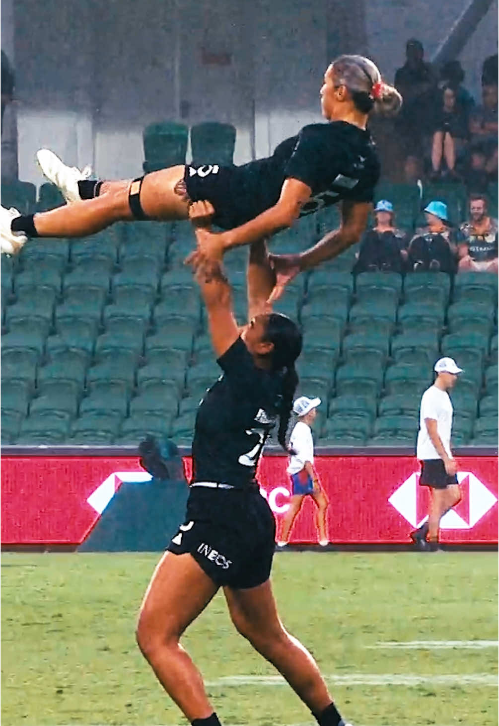 The reason rugby players need to be so strong 😳 #rugby