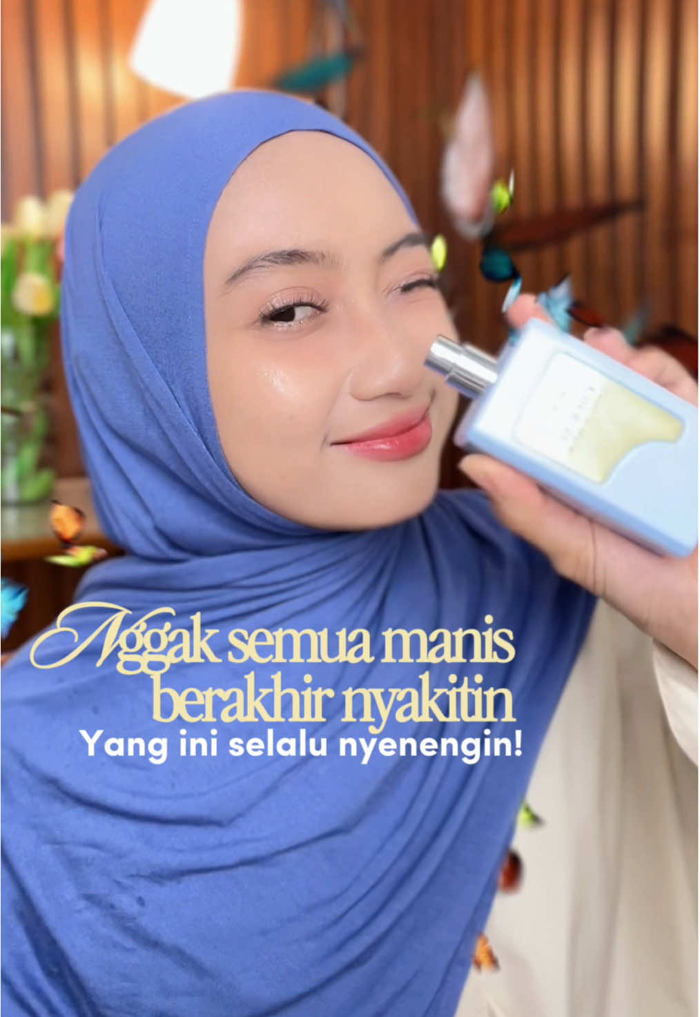 Ada yang manis tapi bukan janji — it’s this scent✨ @HINT Fragrance Cherise✨ So soft, floral, and super comforting Bener-bener mood booster in a bottle! ✨ Once you try it, you’ll get why I’m obsessed🤩 #HintCherise #ExtraitDeParfum #ParfumHint #Parfummanis #parfumtahanlama 