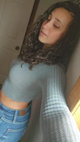 please don't check it twice #santaivebeennaughty  #quirky #dimples #wavyhair #eyedimples 