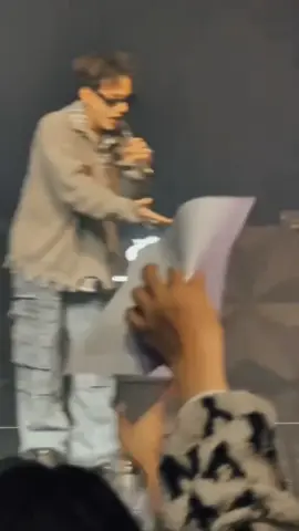 Dễ huôn mà bất lực thực sự  cre:video đã lâ ko xác định đc chủ nhâ video #quanghungmasterd #MasterDEntertainment #MasterD1stAlbum #Bloomever #muzikmdentertainment 