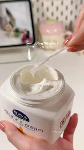 chiếc kem dưỡng quốc dân mùa lạnh hông thể thíu ❄️ #kemduong #kemduongvitamine #skincare #muataitiktok #imbiene 