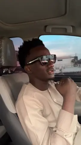 La seule relation que tu dois forcer, c'est entre toi et l'argent#pourtoi 