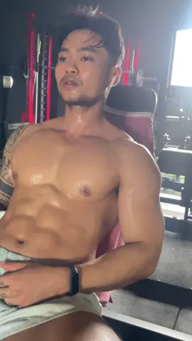 Cái máy này nó nặng kinh dị 😅#leanontiktok #xuhuongtiktok 