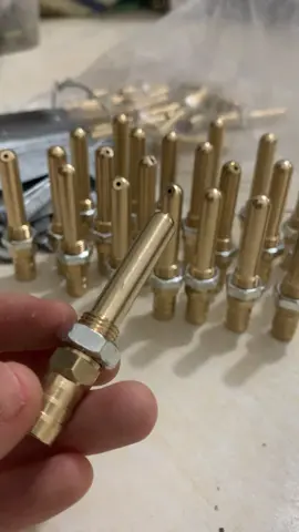 23k kèm theo kẹp cho e bép chất liệu đồng tưới thẳng vào tăng bua. Bép lỗ 1li5 đồng k lo han gỉ hay tắc bép#xedaukeo #xetai #đườngnuớc #xuhuong 