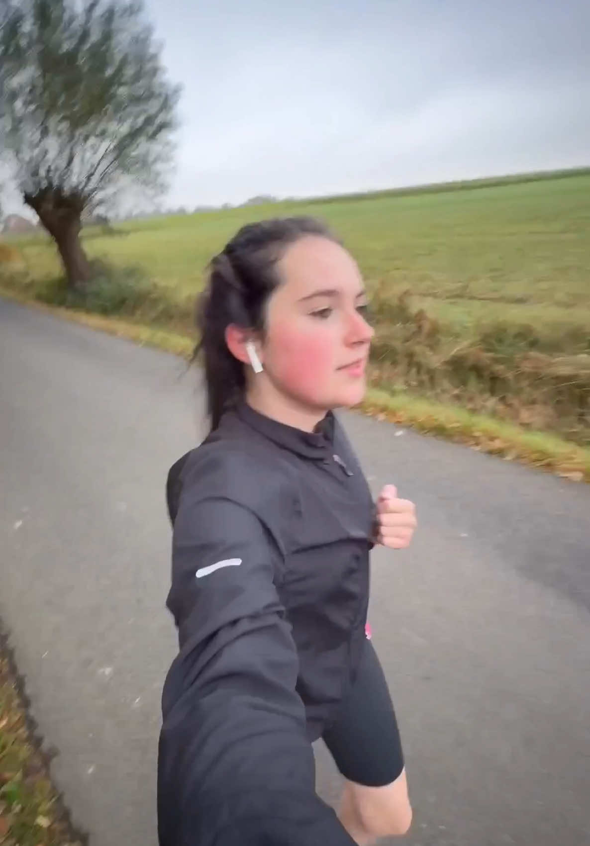 Op bezoek bij mijn nonkel en opa te voet🏃‍♂️#sportief #lopen #wandelen #plottwist #ikmisze 