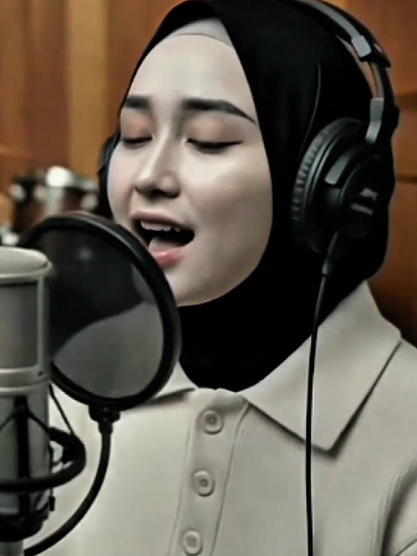 Taqwa - Rhoma Irama • Cover Reggae • Siska Vibes #coverterbaru #trendingtiktok #lagureggaeindonesia #covermusic #trendingvideo 