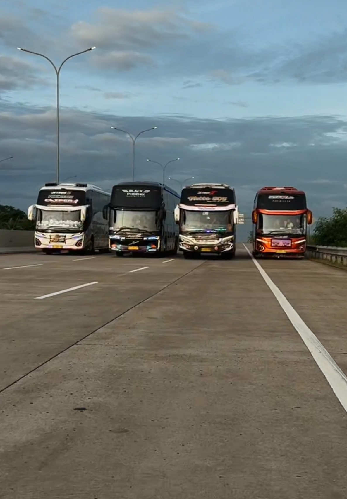 Konvoi High class😎 ____ Romb woodland kuningan  @J Collection  @Team Ajag Ijig  @Tansu X SamiAsih Group  #dimasariefmedia #trendingtiktok #dimasariefvideo #fypシ゚ #dimasariefvideo 