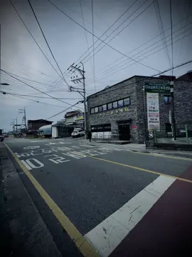 Vết thương không sâu, nhưng mãi chẳng lành.