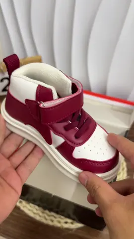 Giày thể thao cho bé #giaychobe #giaydepxinh #embe #thoitrangtreem #thoitrangchobe 