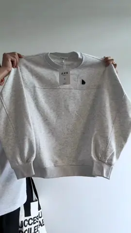 Áo sweater TeeNee #aosweater #xuhuong #macdepmoingay #phoidoxinh #fypツ 