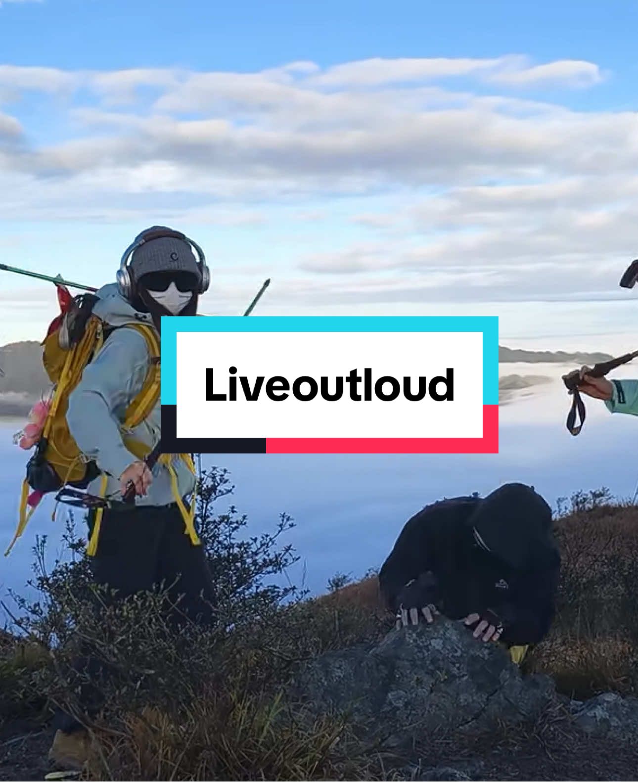 Trend này vui phết 😆 #nghienleonui #trekkingvietnam #liveoutloud  