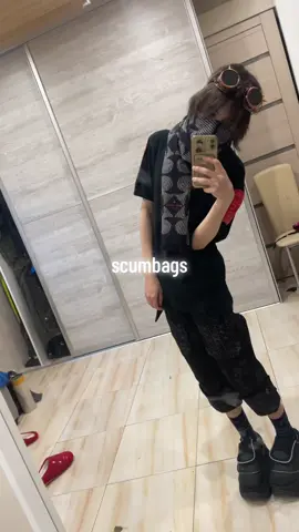 @moi @Fent O'Neal #swearlondon #hnaoto #cyberdog #putumayo #underground 