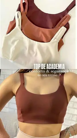 Top fitness com bojo removível, modelo nadador e alças reforçadas. Ideal para academia e treinos. 💪 #TopFitness #ModaEsportiva #Conforto link nos comentários 
