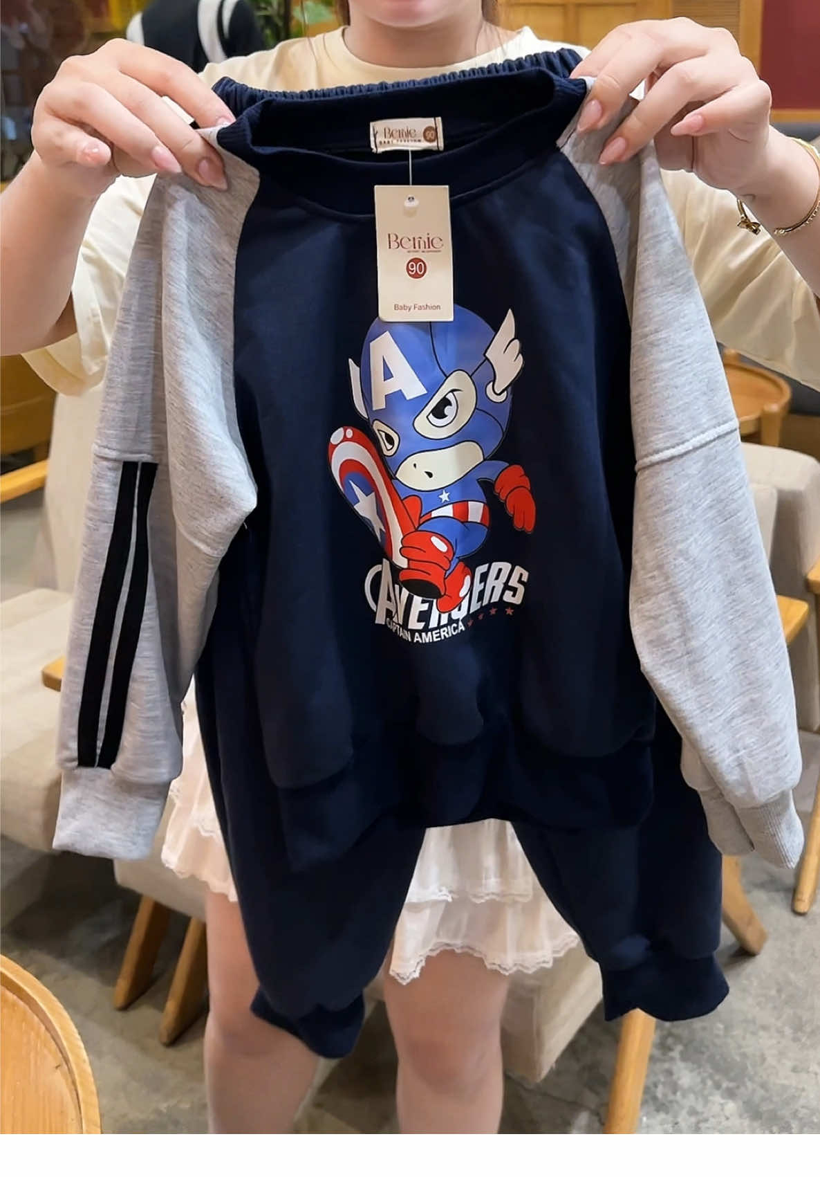 Nó ngớ vớ huy chương các mẹ ạ #thoitrangnu #quânotreemthudong #quaânotreem 