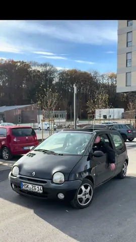 Mmmmmaybach 💵💵 #twingo #foryou #viral #maybach #funny @BQ6 📸