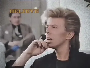 Omg idk why but I HATE my edits when I use a different text method than usual like, this looks so ass 🙏 also my fellow cellular device is insanely laggy im gonna crash out | #davidbowie #fyp #ziggystardust #rock #blackstar 