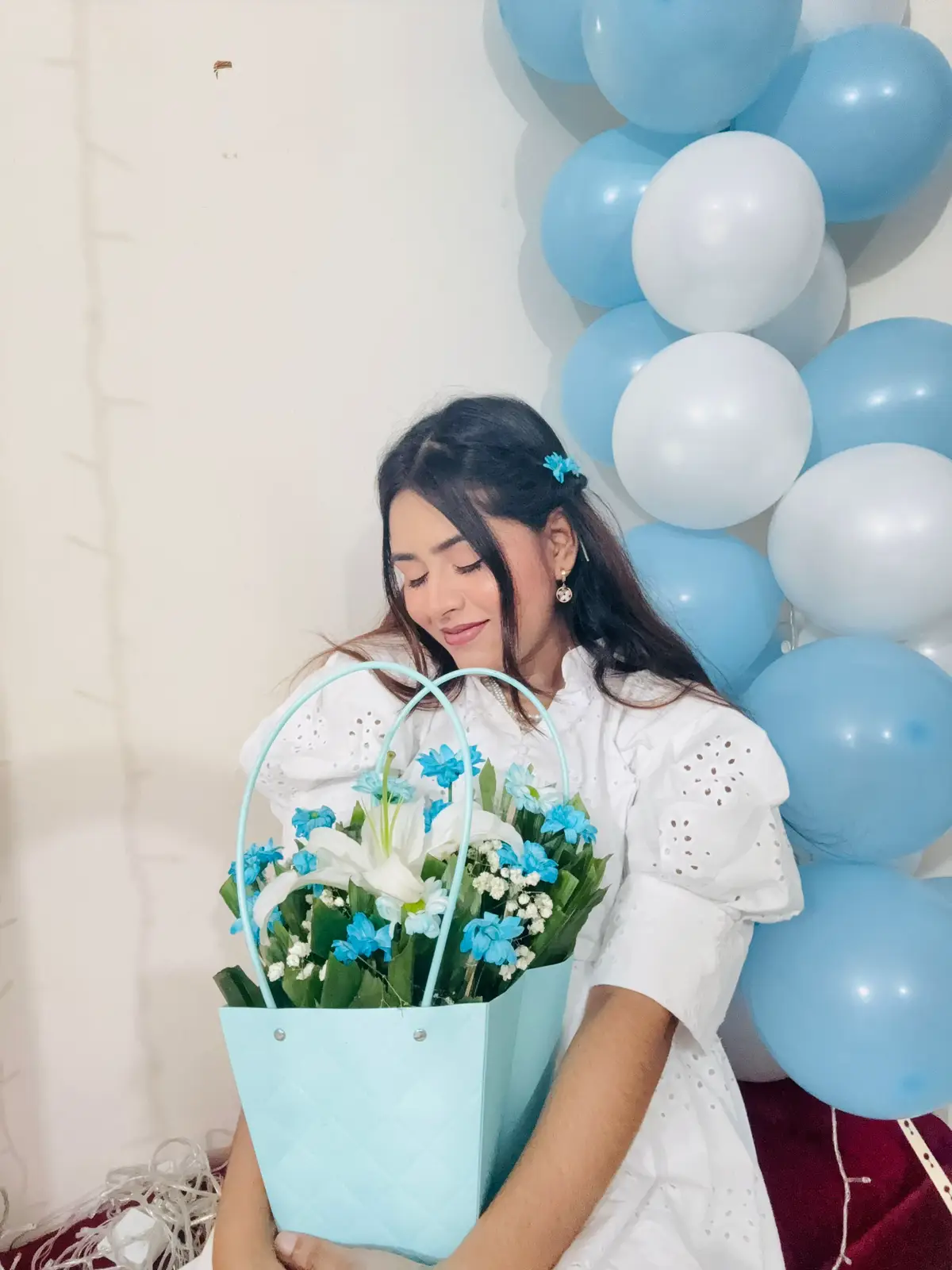 Feeling blue and beautiful.💙