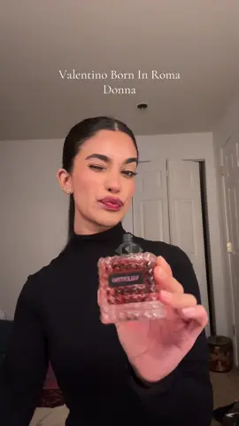 My favorite scent by Valentino Beauty ♡ @Valentino.Beauty @sephora #giftedbyvalentinobeauty #BorninRoma #AD 
