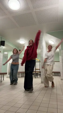 Better late than ever!!💅💅💅@Liva Lysholt @Anna 