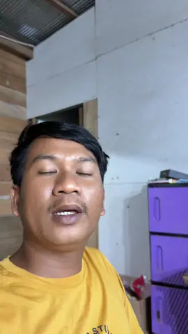 Wingi aku nduwe waktu tapi gak nduwe duwit