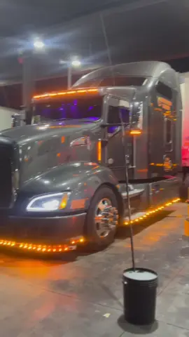 Redes sociales👇🏻 TikTok: planet_trucks88   Planet_trucks8 Instagram: planet_trucks88   planet_trucks8 Facebook: Planet Trucks88   Planet Trucks8