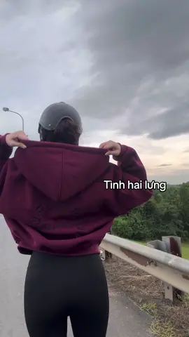 Em mặt tím rượu vang #xuhuong #aokhoac #khoacxinh 