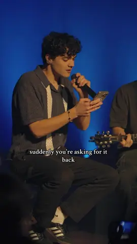 one of my favs to cover :,) 4 days till tour omg. check out my ig for all tour updates!! #sing #singing #cover #live 