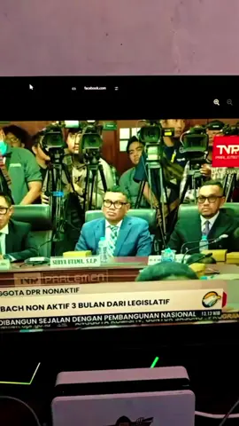 demo kemaren Sia sia wkwkwkwk, gak ada yg di pecat, mereka yg salah cuma di nonaktifkan 😁 aku cinta Indonesia... #hafghufa #meme