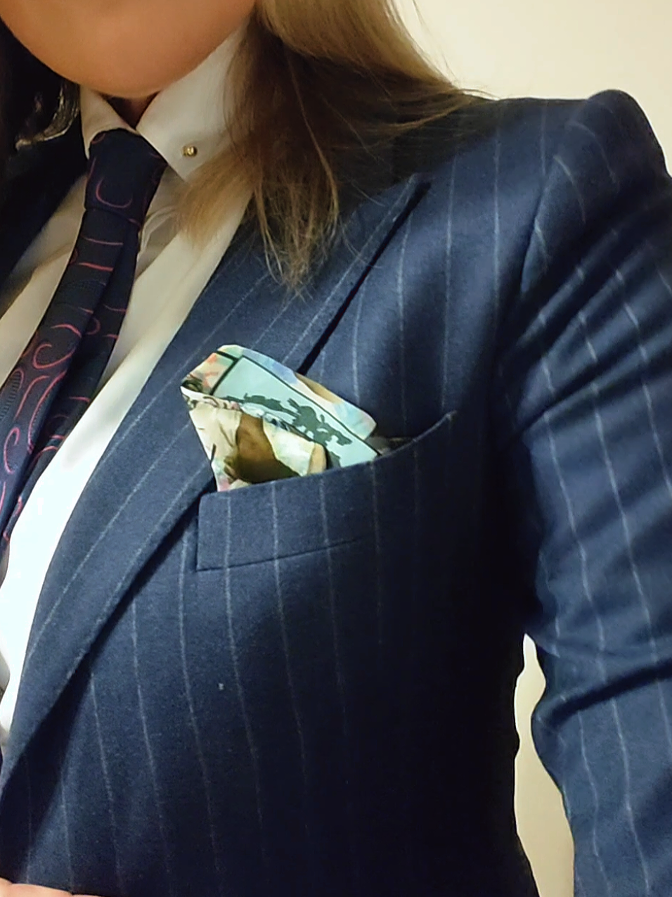 #womansuit #woman #dc 