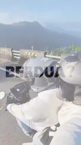 Ndue bojo ngerti fungsi kamera belakang 🥰😍 ayo atur jadwal kita jalan” lagi sayang 🤫😂 @𝘿𝙝𝙚𝙠 𝙑𝙞𝙧𝙧𝙖💦♍ @🐇Dhek Vira¹²♍ #alishanchiayi🇹🇼 #touringbarengistri😍😍 #fypシ゚viral #masukberandafyp #mytripmyadventure 