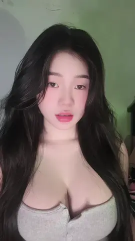 Anh ta làm em đau ròi pk..