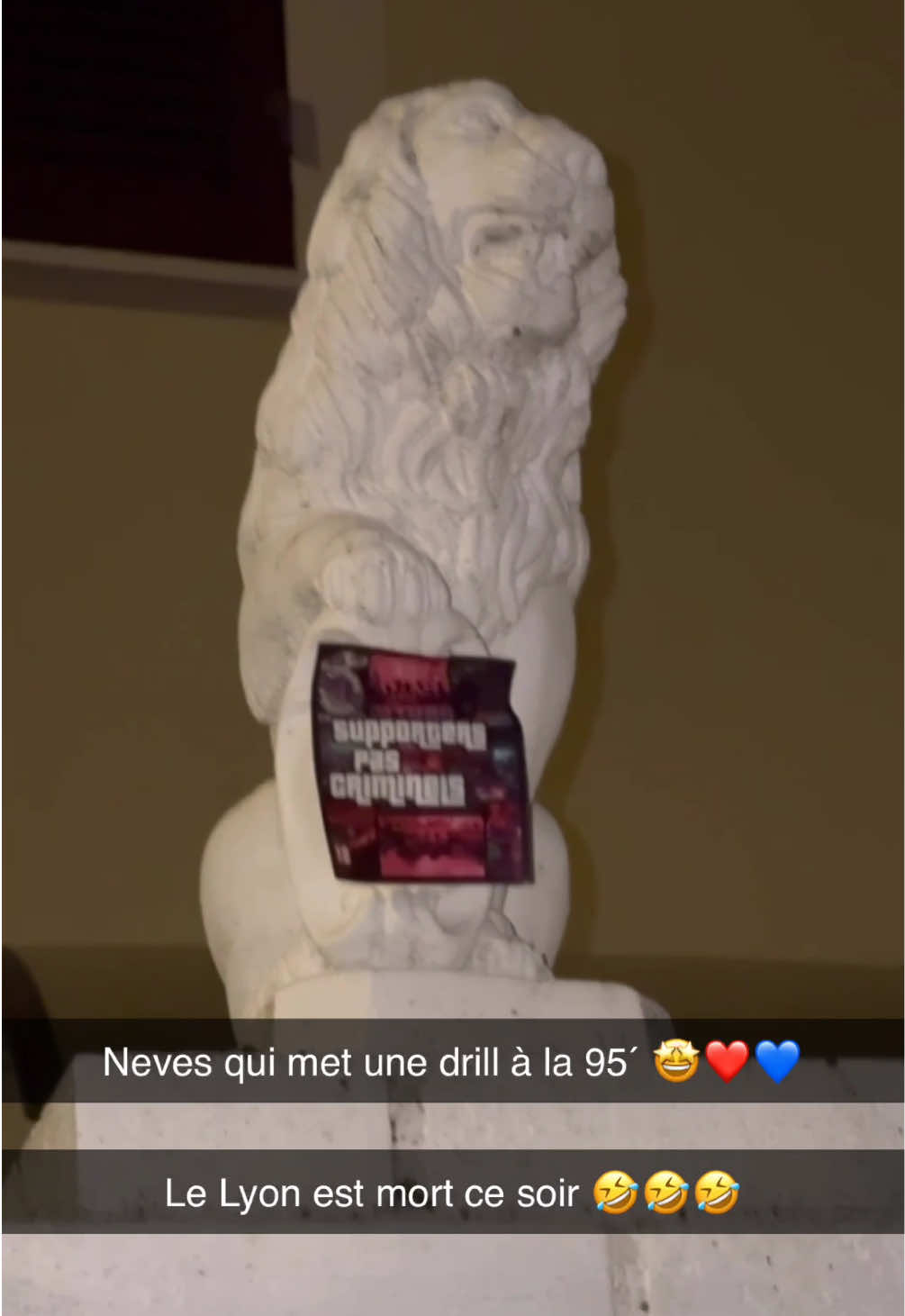 Joyaux Neves qui sauve le match au dernier moment… un tout petit bonhomme qui marque de la tête à la 95´ ? Je paye ma place 1000€ pour voir ça 🤣🤣❤️💙  Le Lyon est mort ce soir 😂 #psg #ultraspsg #PanameStickers #joaoneves 