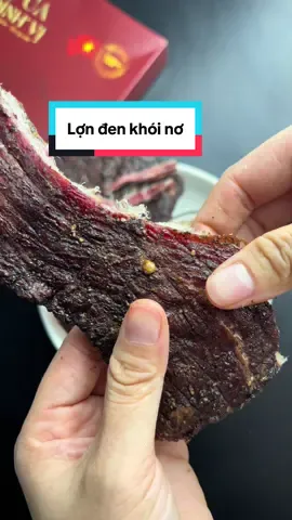 Lợn đen khói mơ #londenkhoimo #thitlongacbep #longacbep  #ancungtiktok #LearnOnTikTok 