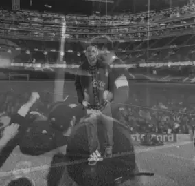 تعال القلب من بعدك ليالِ ماحدً زاره😢 #Messi #Barcelona #campnou 