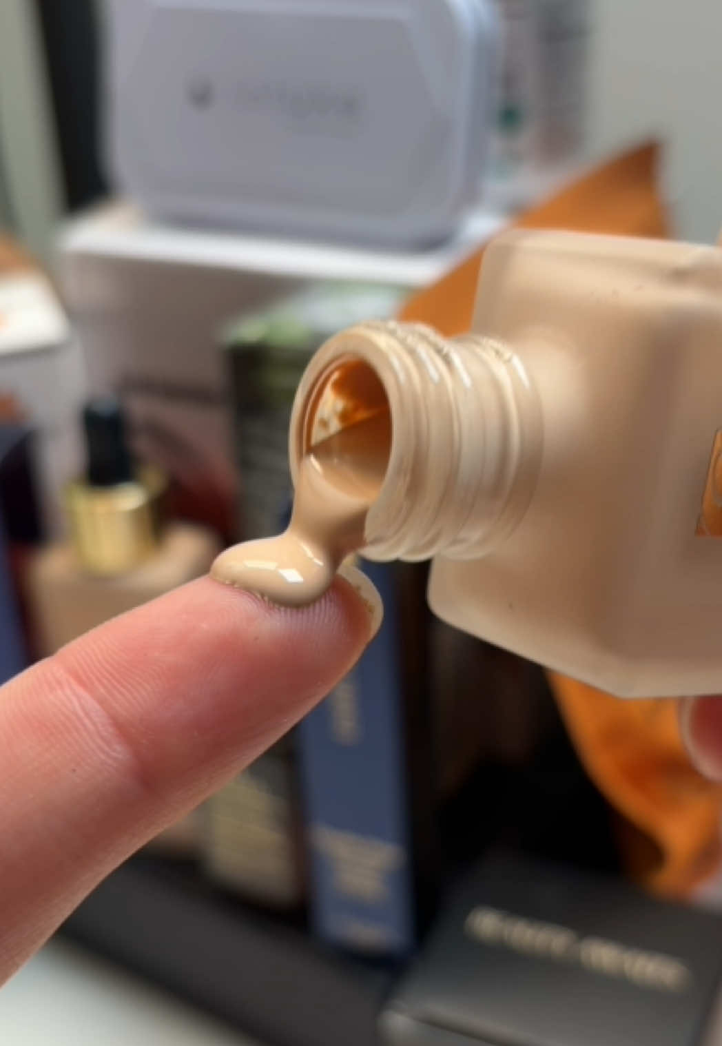 Estée Lauder Stay in Place Foundation