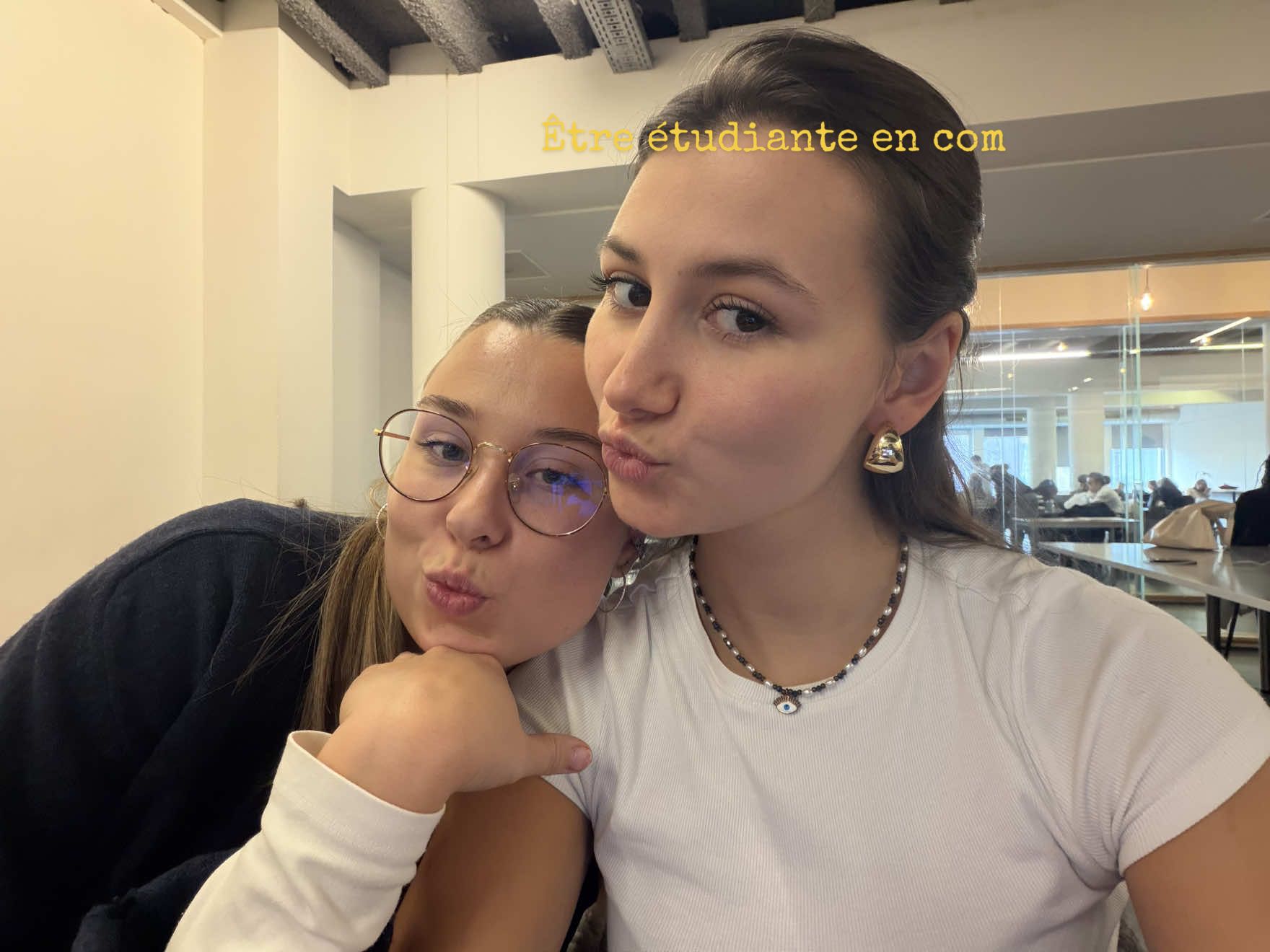 Entre tournage, création de contenu et job étudiante, la journée était bien remplie #vlogday #etudiantencommunication #ihecs 