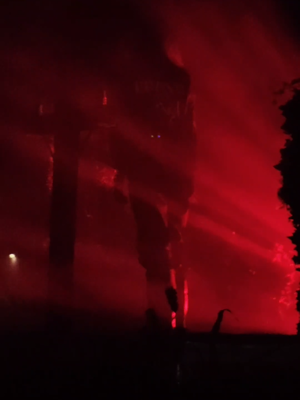 Ethel Cain in Lisbon, signing Onanist on live!!!!  was magical #ethelcain #ethelcaintour #ethelcainlive #fyp #lgbt 