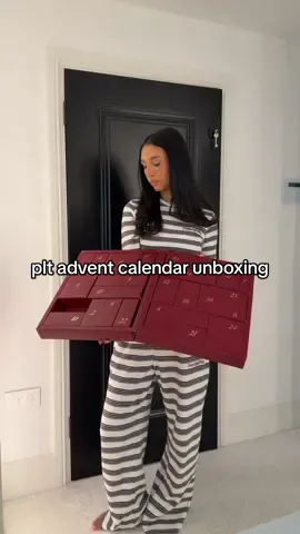 the countdown begins🎁✨💗 @prettylittlething ad #christmas #uk 